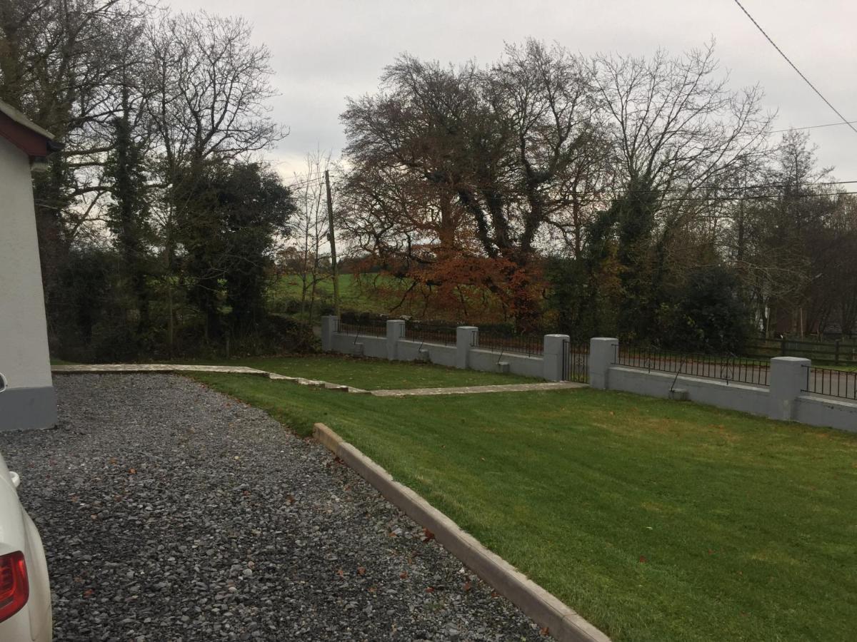 Kits Lodge Crover Cavan Exterior foto